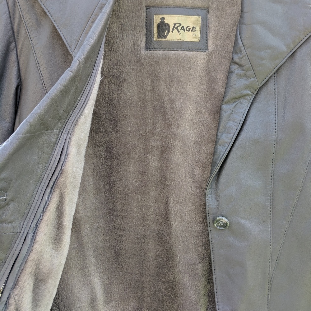 100% Leather Jacket - Picture 4 of 8